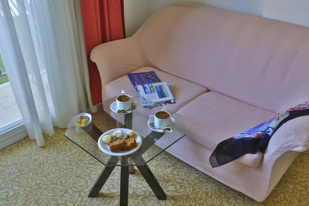 Kiraz Butik Hotel Alaçatı Værelse billede